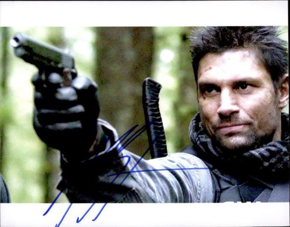 Manu Bennett authentic signed 8x10 picture