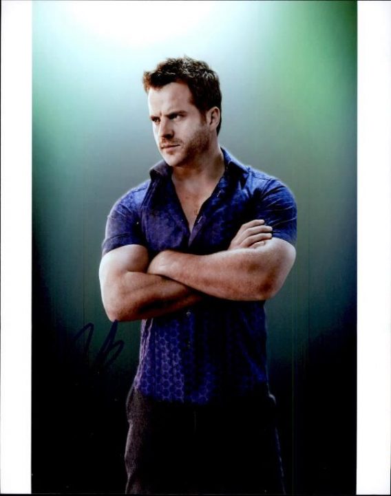 Rob Kazinsky authentic signed 8x10 picture