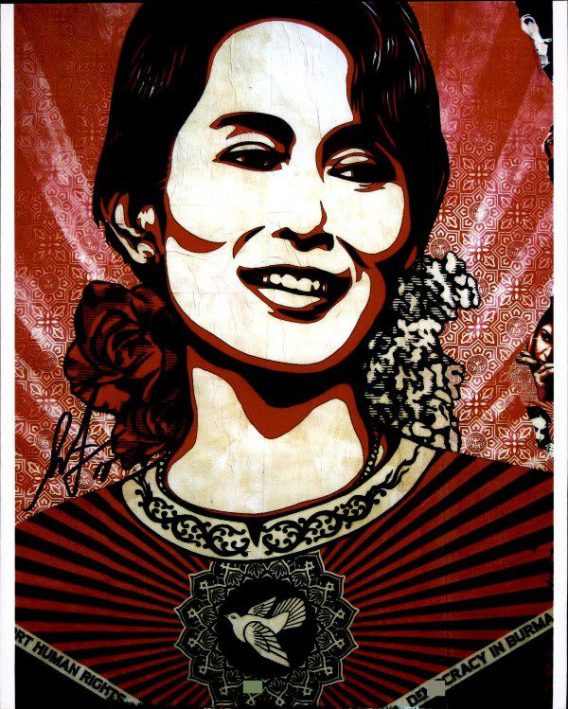 Shepard Fairey authentic signed 8x10 picture