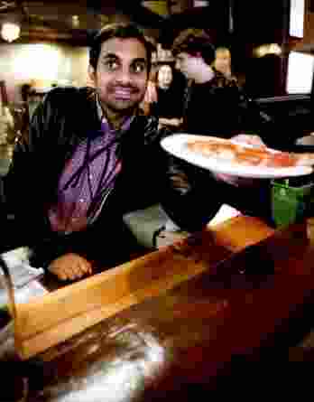 Aziz Ansari authentic signed 8x10 picture