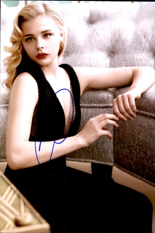 Chloe Moretz authentic signed 8x10 picture