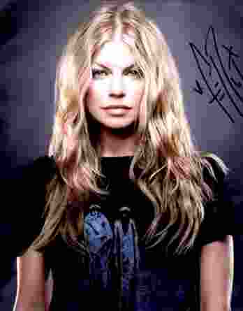 Fergie of Black Eye Peas authentic signed 8x10 picture