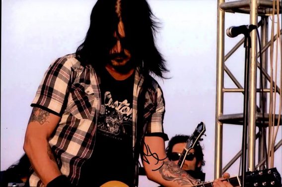 Gilby Clarke authentic signed 8x10 picture