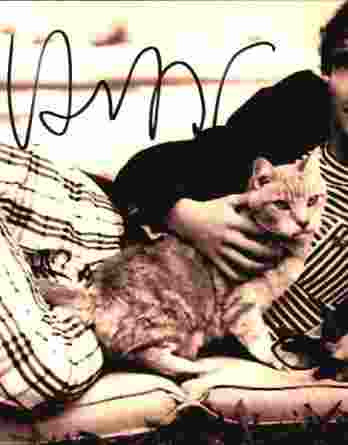 Hugh Dancy authentic signed 8x10 picture