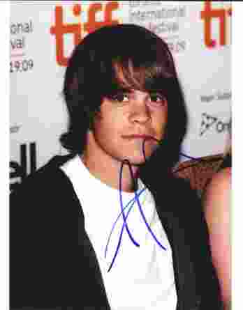 Johnny Simmons authentic signed 8x10 picture