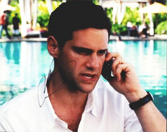 Justin Bartha authentic signed 8x10 picture