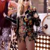 Kesha authentic signed 8x10 picture