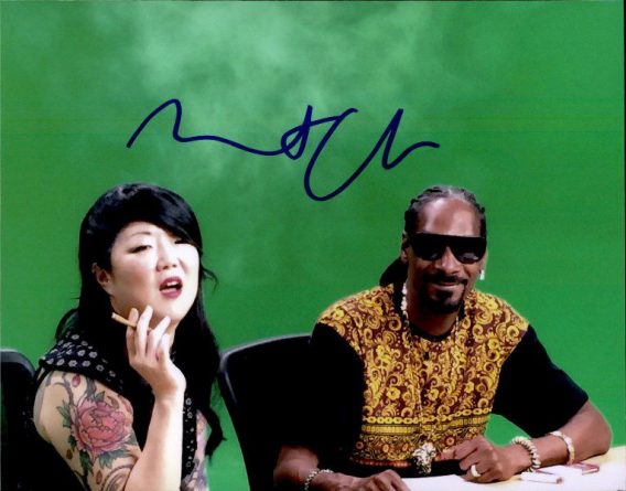 Comedian Margaret Cho authentic signed 8x10 picture