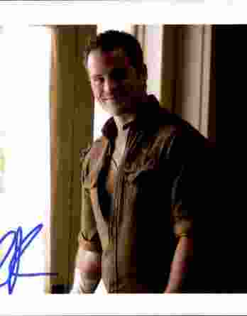 Robert Kazinsky authentic signed 8x10 picture
