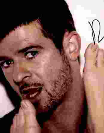 Robin Thicke authentic signed 8x10 picture