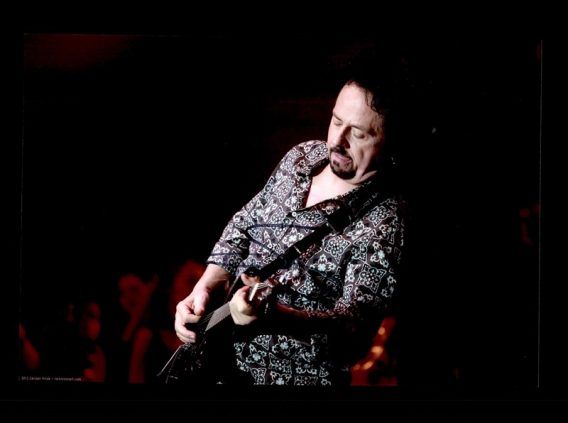 Steve Lukather authentic signed 8x10 picture