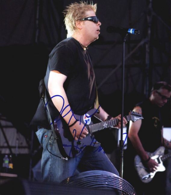Dexter Holland authentic signed 8x10 picture