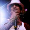 Tommy Lee authentic signed 8x10 picture