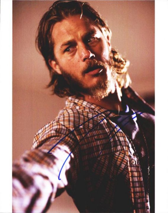 Travis Fimmel authentic signed 8x10 picture