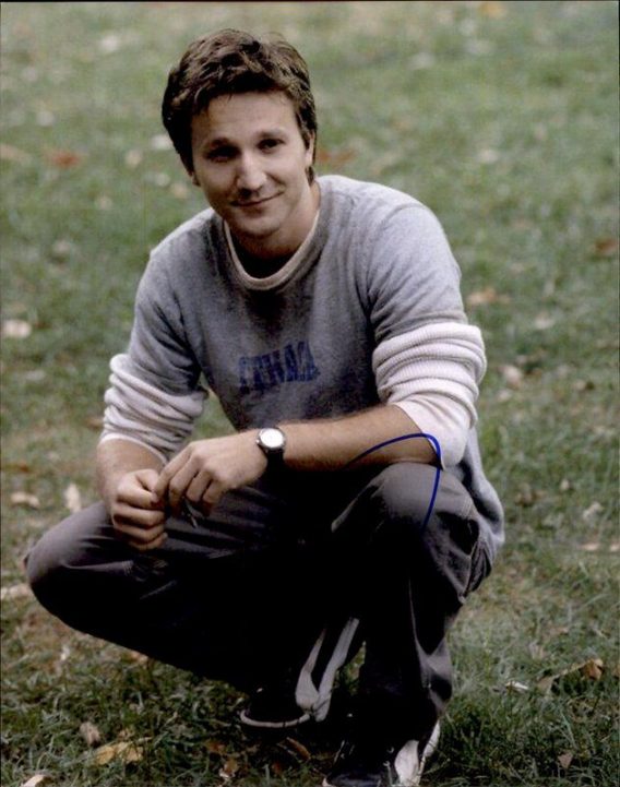 Breckin Meyer authentic signed 8x10 picture