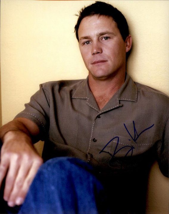 Brian Krause authentic signed 8x10 picture