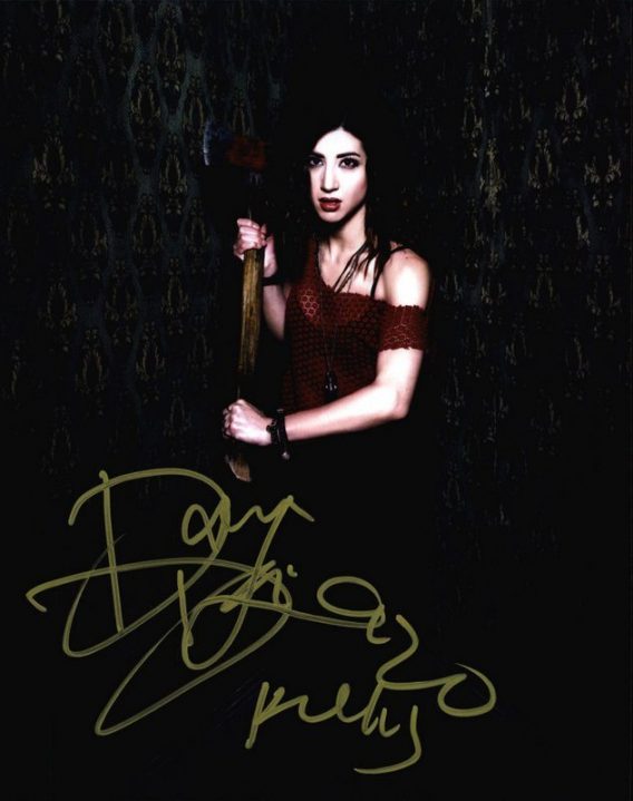 Dana DeLorenzo authentic signed 8x10 picture