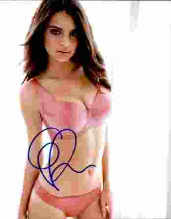 Emily Ratajkowski authentic signed 8x10 picture