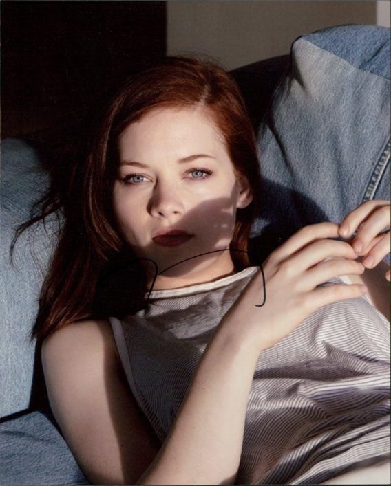 Jane Levy authentic signed 8x10 picture