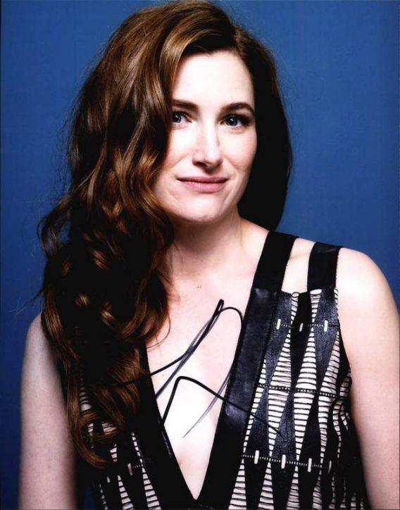 Kathryn Hahn authentic signed 8x10 picture