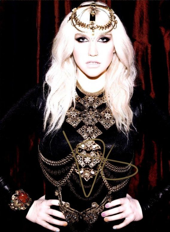 Kesha authentic authentic signed 8x10 picture