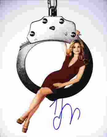 Kyra Sedgwick authentic signed 8x10 picture