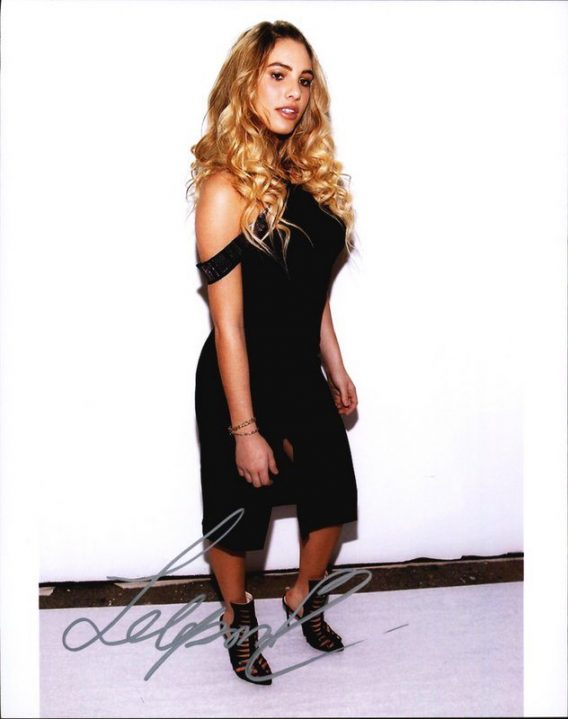 Lele Pons authentic signed 8x10 picture