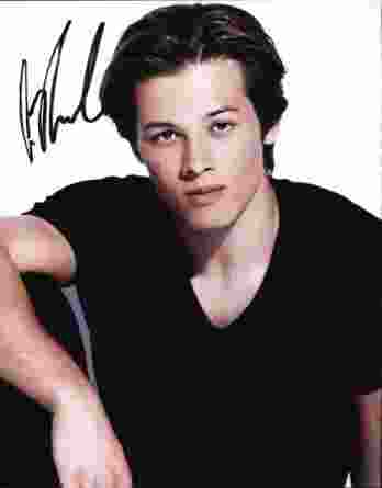 Leo Howard authentic signed 8x10 picture