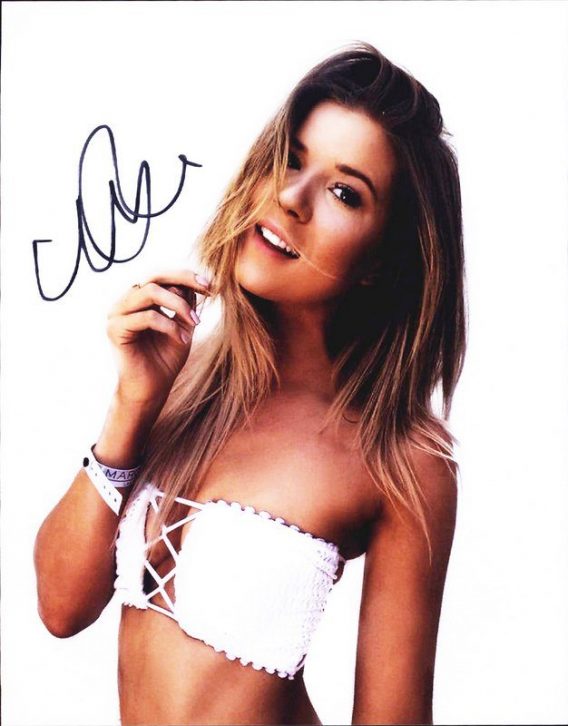 Meghan Rienks authentic signed 8x10 picture