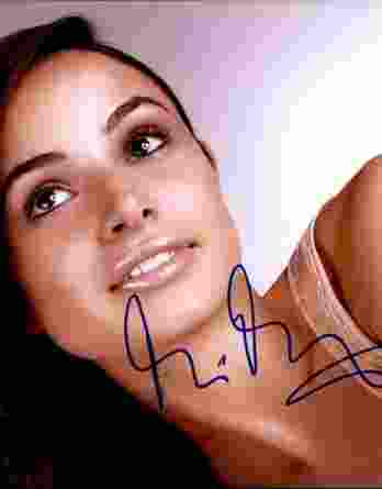 Mia Maestro authentic signed 8x10 picture