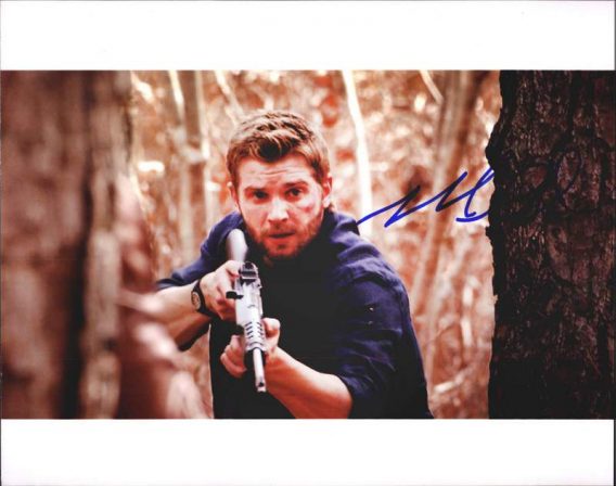 Mike Vogel authentic signed 8x10 picture