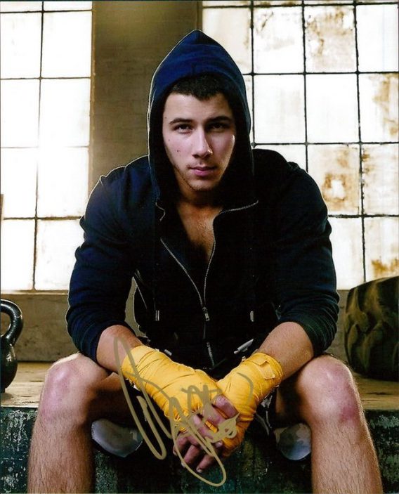 Nick Jonas authentic signed 8x10 picture