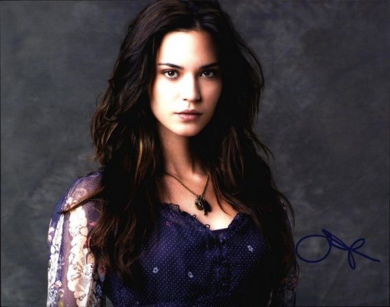 Odette Annable authentic signed 8x10 picture