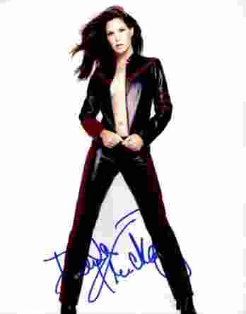 Paula Trickey authentic signed 8x10 picture