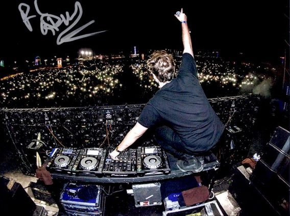 Rl Grime authentic signed 8x10 picture