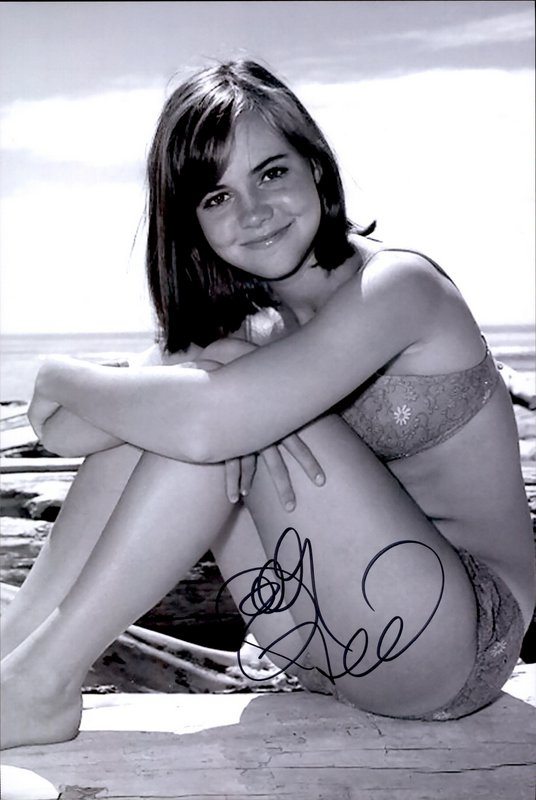Sally Fields authentic signed 8x10 picture