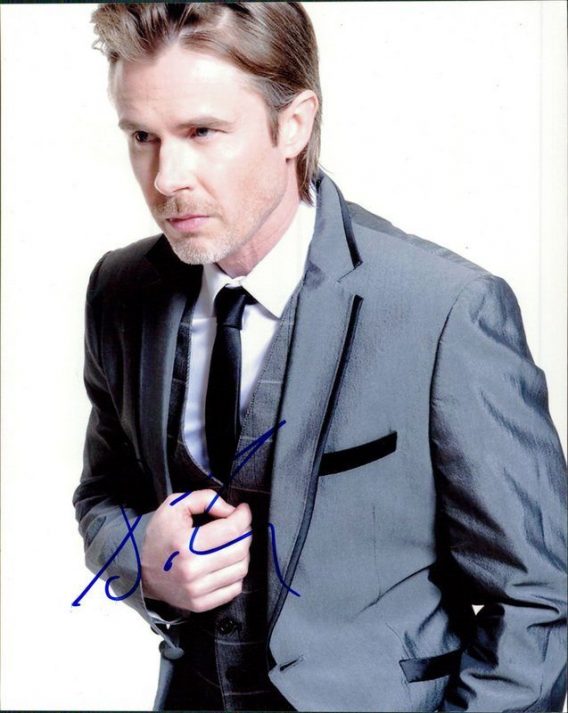 Sam Trammell authentic signed 8x10 picture