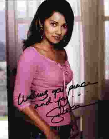 Suleka Mathew authentic signed 8x10 picture