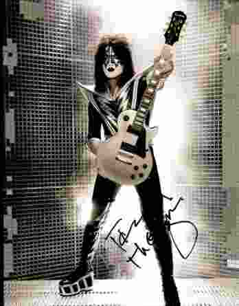 Tommy Thayer authentic signed 8x10 picture