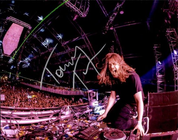 Tommy Trash authentic signed 8x10 picture