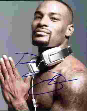 Tyson Beckford authentic signed 8x10 picture