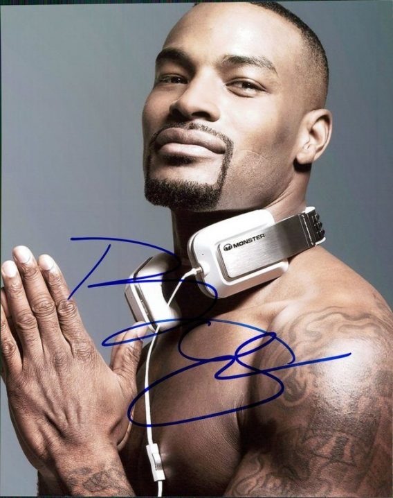 Tyson Beckford authentic signed 8x10 picture