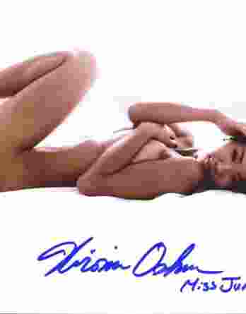 Playboy Bunny Hiromi Oshima authentic signed 8x10 picture