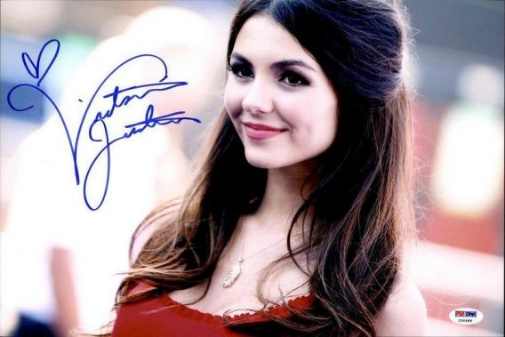 Victoria Justice authentic signed 8x10 picture
