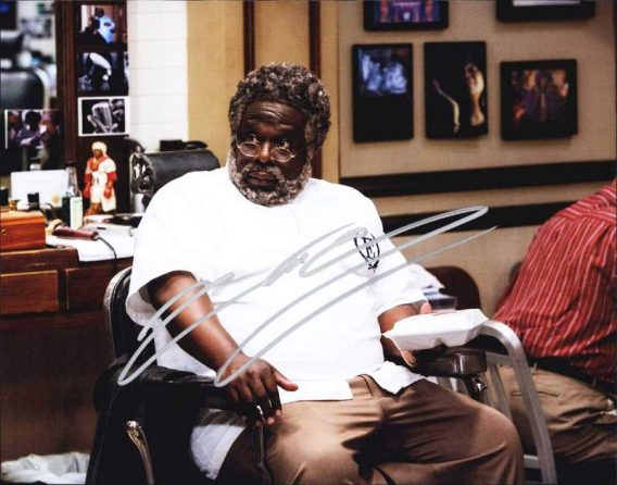 Cedric The Entertainer authentic signed 8x10 picture
