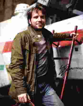 Gareth Edwards authentic signed 10x15 picture