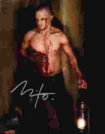 Milo Ventimiglia authentic signed 8x10 picture