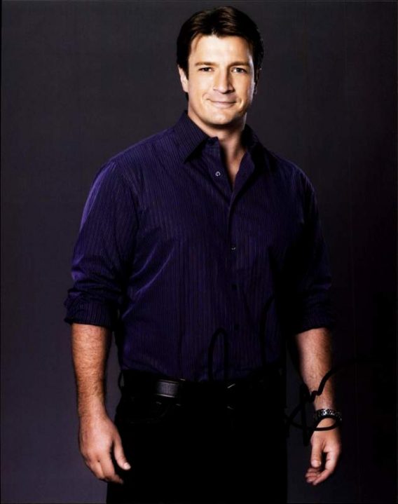 Nathan Fillion authentic signed 8x10 picture