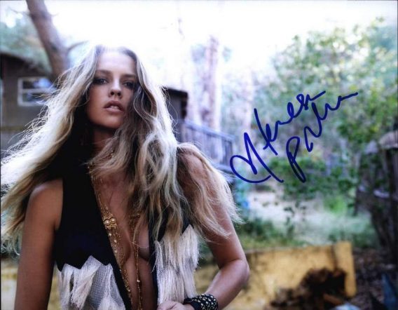 Teresa Palmer authentic signed 8x10 picture