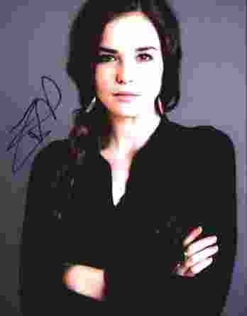Zoey Deutch authentic signed 10x15 picture